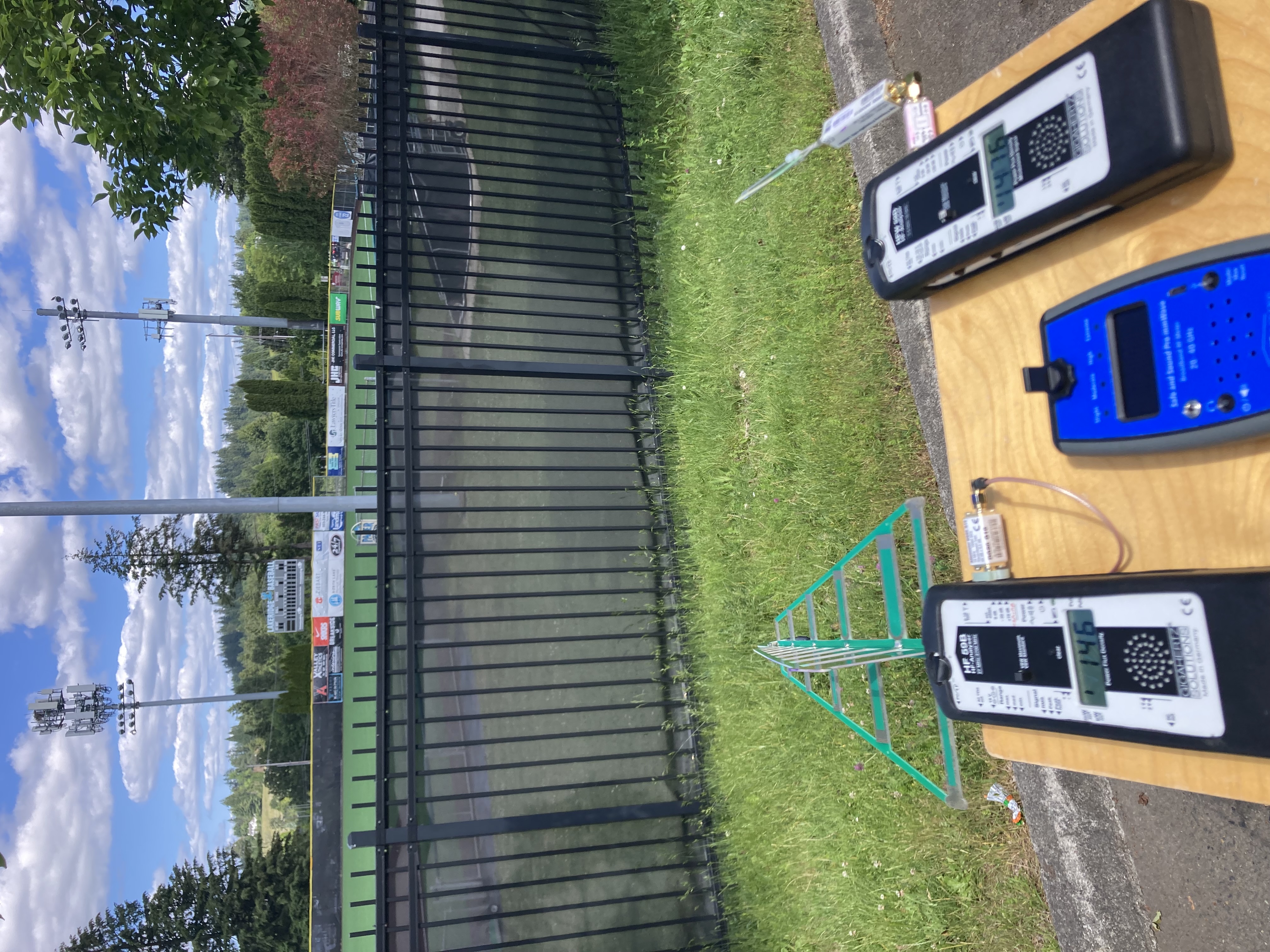 Measuring cell tower radiation